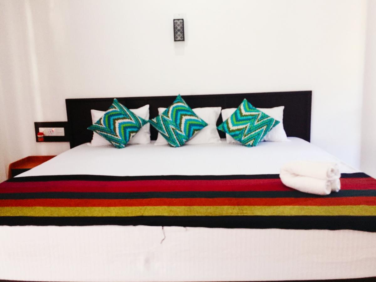 Myr-O Homestay Kombichankulama エクステリア 写真