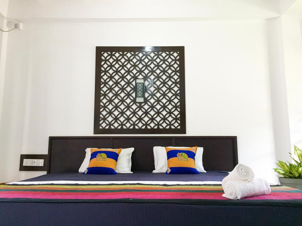 Myr-O Homestay Kombichankulama エクステリア 写真