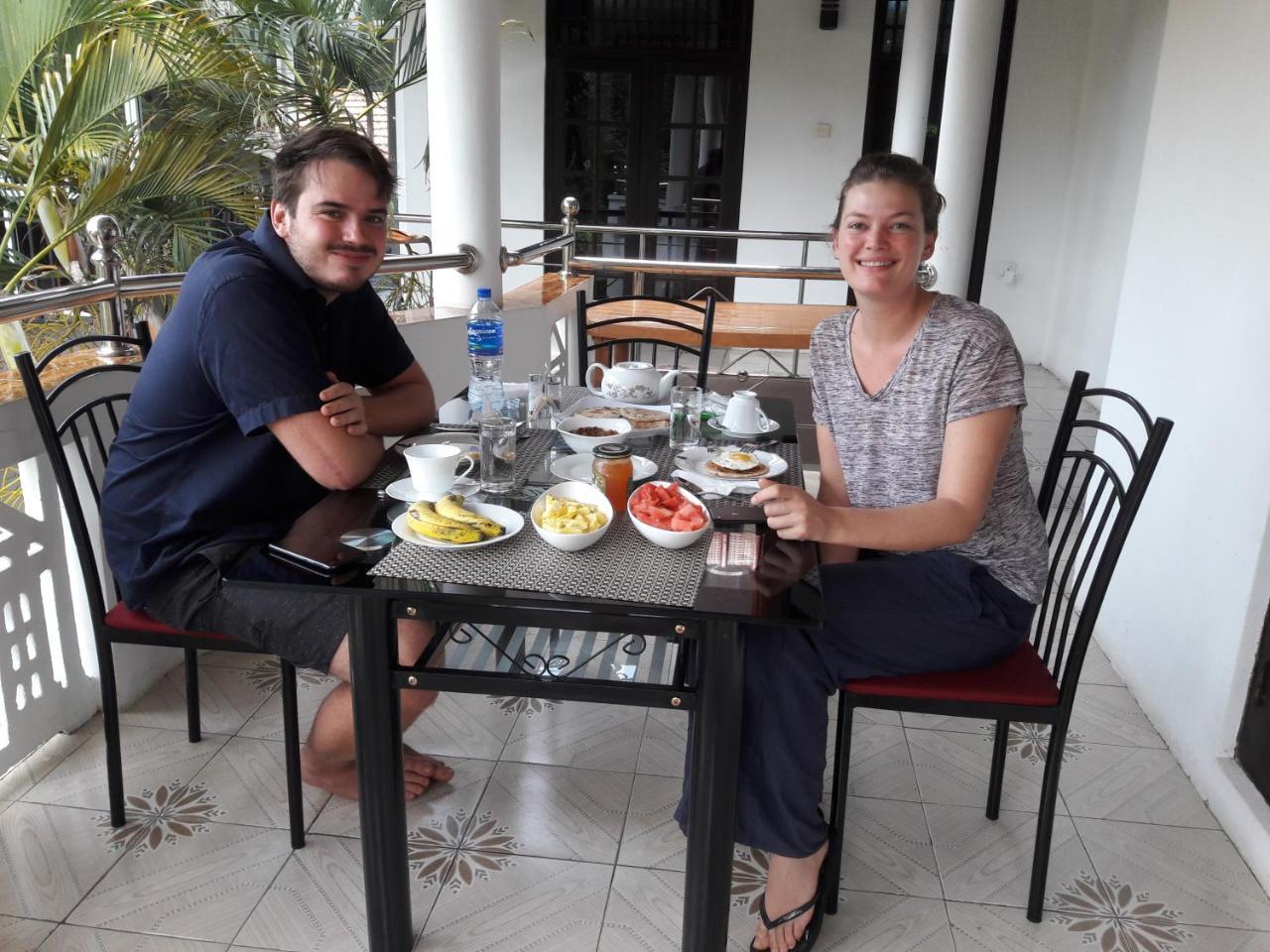 Myr-O Homestay Kombichankulama エクステリア 写真