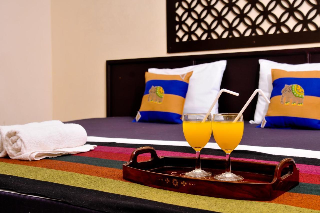 Myr-O Homestay Kombichankulama エクステリア 写真