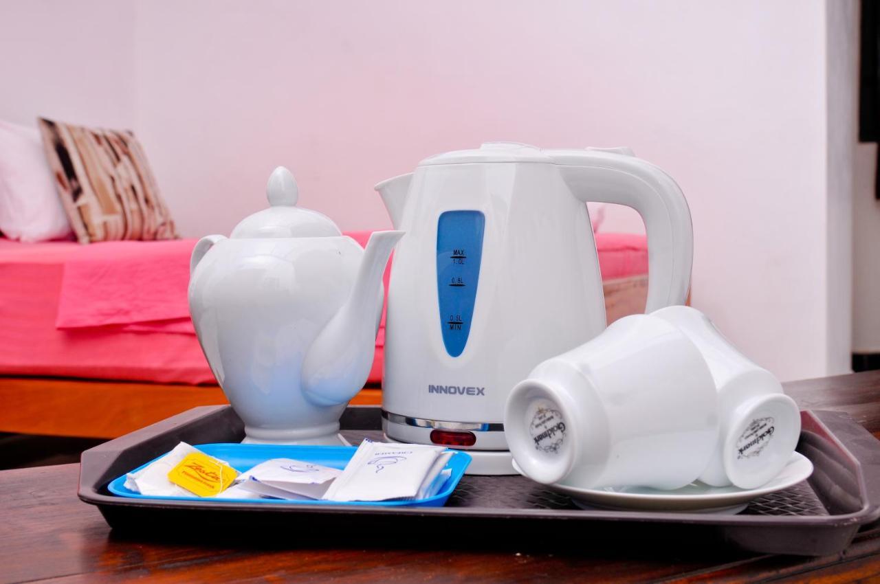 Myr-O Homestay Kombichankulama エクステリア 写真