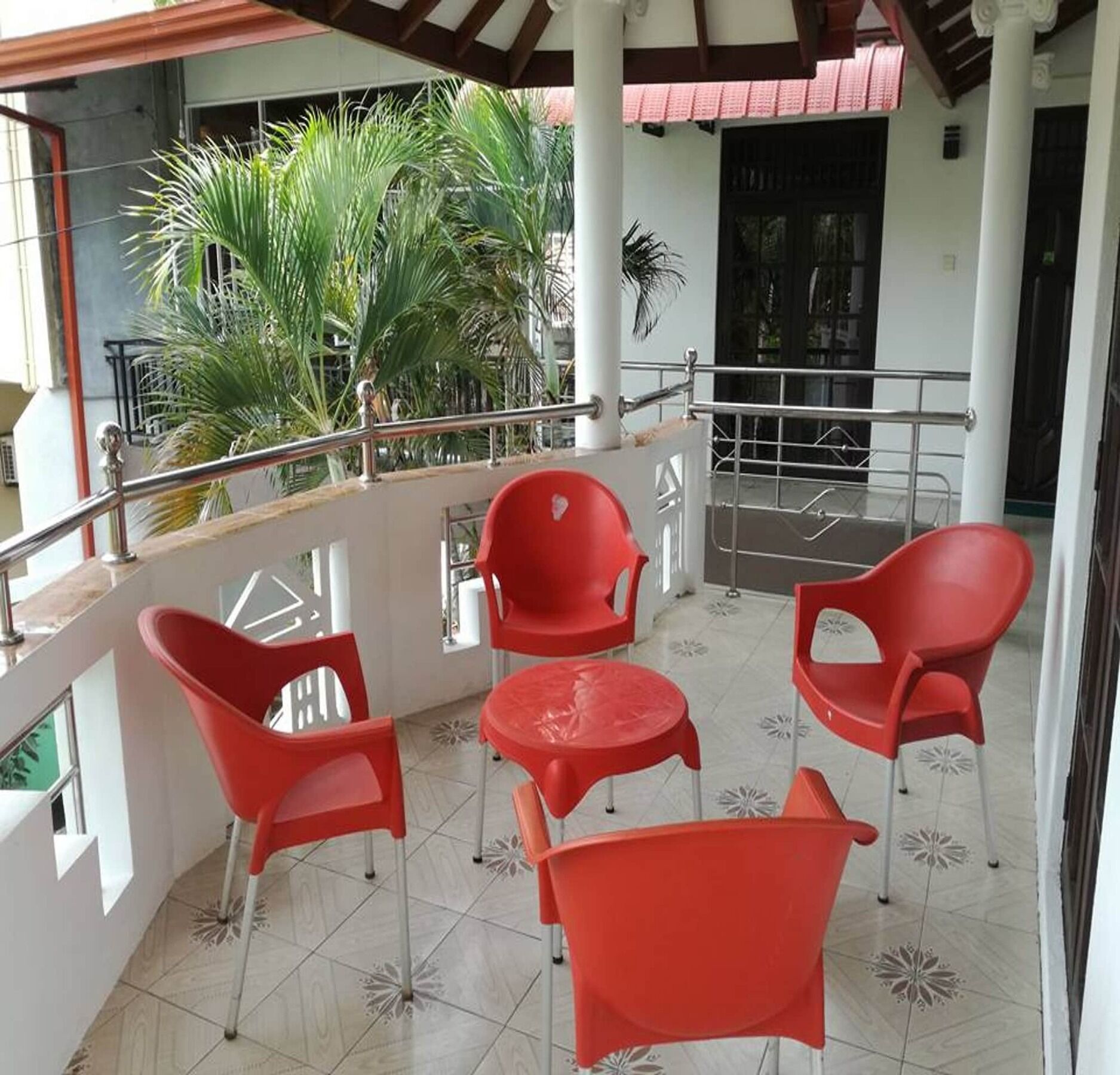 Myr-O Homestay Kombichankulama エクステリア 写真
